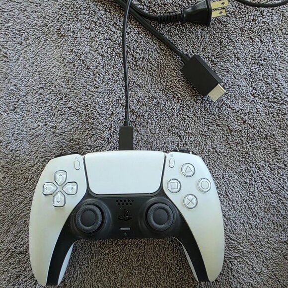 PS5 Digital Edition 825GB White Console, Controller, Stand, 4TB WD HD, Headset - Picture 2 of 13